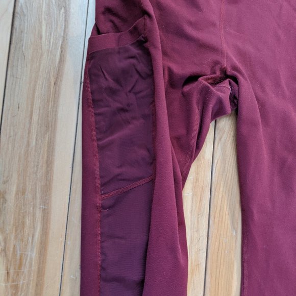 Fabletics Mila High Waisted Pocket 7/8 Legging - Picture 5 of 5